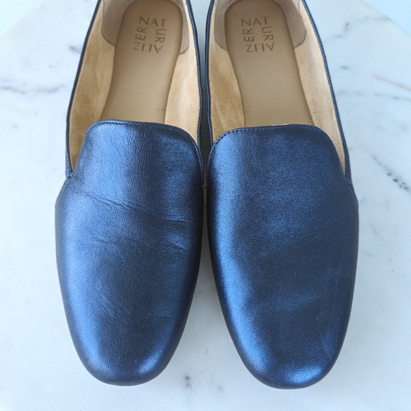 Naturalizer Women's Emiline Blue Metallic Leather Loafers - Picture 8 of 10